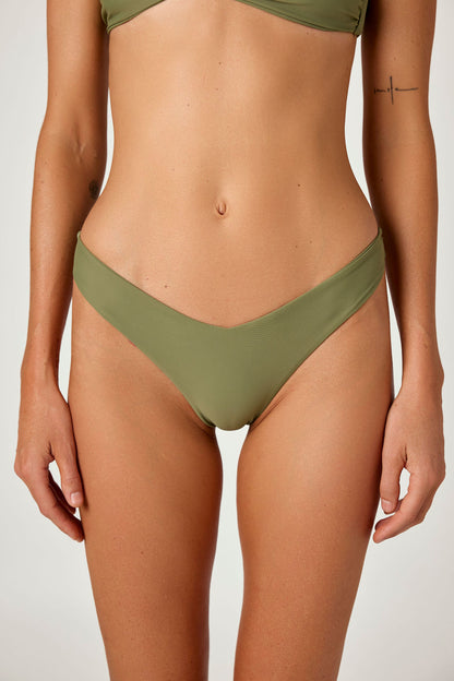 Hana Bottoms | Moss